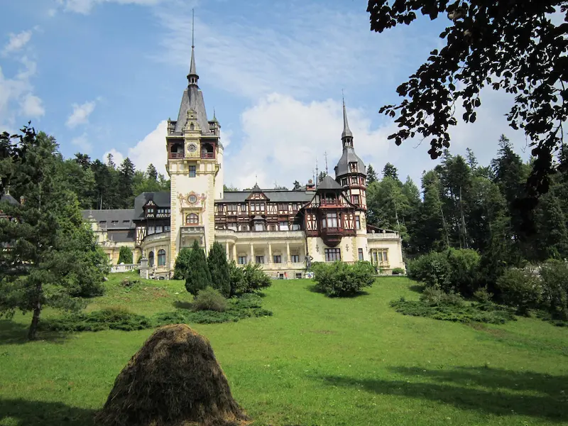 Tur Castelul Peles si Pelisor, Sinaia